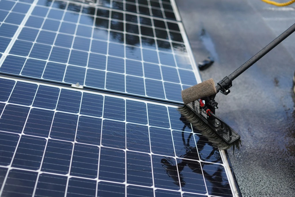 Cleaning Solar Panels to Increase Lifespan and Efficiency