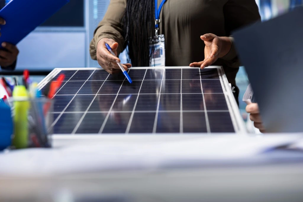 How Solar Panels Generate Electricity for Homes & Businesses (2026 Guide)